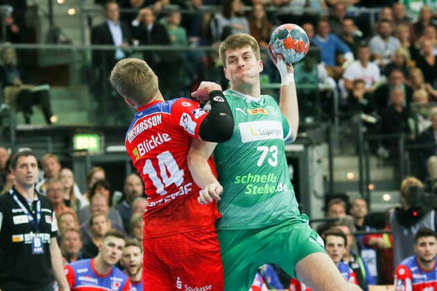 DHfK - Balingen Handball Leipzig, 10.10.2019, Arena Leipzig, Handball, 1. Bundesliga, 9. Spieltag , SC DHfK - HBW Balingen-Weilstetten 27:26 (10:14) , Im Bild v.l.: Oddur Gretarsson (14, Balingen) und Viggo Kristjansson Kristjansson (73, Leipzig) ,