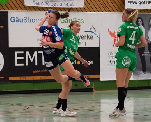 Marie-Christine Beddies (SG H2Ku Herrenberg Kuties 22), Marie Borgolte (SG 09 Kirchhof 24), Alena Breiding (SG 09 Kirchhof 04), SG H2Ku Herrenberg vs. SG 09 Kirchhof, Handball, 2.Bundesliga, Frauen, HBF, Saison 19 20, GER, 12.10.2019, SG H2Ku Herrenberg vs. SG 09 Kirchhof, Handball, 2.Bundesliga, Frauen, HBF, Saison 19 20, GER, 12.10.2019 Herrenberg Copyright: xEIBNER WolfgangxFrankx EP_WFK