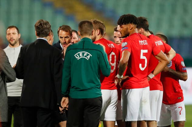 Gareth Southgate manager of England and players have words with the UEFA Officials during the UEFA EURO, EM, Europameisterschaft,Fussball 2020 Qualifying match at the Vasil Levski National Stadium, Sofia. Picture date: 14th October 2019. Picture credit should read: David Klein Sportimage EDITORIAL USE ONLY. No use with unauthorised audio, video, data, fixture lists, club league logos or live services. Online in-match use limited to 120 images, no video emulation. No use in betting, games or single club league player publications. SPI-0253-0092