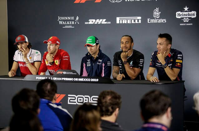 Motorsports: FIA Formula One World Championship, WM, Weltmeisterschaft 2019, Grand Prix of Mexico, 99 Antonio Giovinazzi (ITA, Alfa Romeo Racing), 5 Sebastian Vettel (GER, Scuderia Ferrari Mission Winnow), 11 Sergio Perez (MEX, Racing Point F1 Team), 44 Lewis Hamilton (GBR, Mercedes AMG Petronas Motorsport), 23 Alexander Albon (THA, Aston Martin Red Bull Racing), Mexico-City Mexico