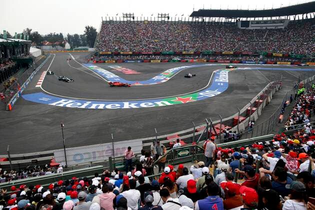 Motorsports: FIA Formula One World Championship, WM, Weltmeisterschaft 2019, Grand Prix of Mexico, 77 Valtteri Bottas (FIN, Mercedes AMG Petronas Motorsport), 5 Sebastian Vettel (GER, Scuderia Ferrari Mission Winnow), 26 Daniil Kvyat (RUS, Red Bull Toro Rosso Honda), Mexico-City Mexico