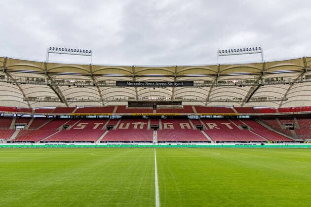 Fußball, Stadiongeschichte VfB Stuttgart Blick ins Stadion knapp drei Stunden vor dem Anpfiff. 03.11.2019, Fussball, GER, 2. Bundesliga, 2.BL, 12. Spieltag, Saison 2019 20, VfB Stuttgart - SG Dynamo Dresden, Mercedes-Benz Arena, VfB Stuttgart vs. SG Dynamo Dresden