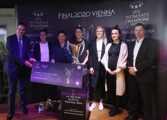 WOMEN SOCCER - CL, final, press conference, PK, Pressekonferenz VIENNA,AUSTRIA,04.NOV.19 - WOMEN SOCCER - UEFA Women s Champions League, final, preview, press conference. Image shows manager Markus Kraetschmer (A.Wien), Viktoria Schnaderbeck (Arsenal), Nina Burger, Manuela Zinsberger (Arsenal), Carina Wenninger (Bayern Muenchen), Fatmire Alushi (UEFA) and general secretary Thomas Hollerer (OEFB). GEPAxpictures xChristianxOrt