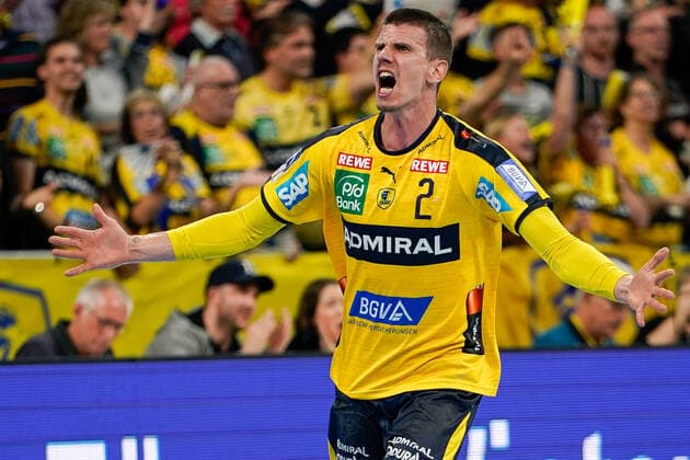 Andre Schmid (Andy Schmid, RNL, 2), jubelt über ein Tor, Jubel, Torjubel, Torerfolg, celebrate the goal, goal, celebration, Jubel ueber das Tor, optimistisch, Spielszene, Highlight, Einzelbild, Action, Aktion, 07.11.2019, Mannheim (Deutschland), Handball, Bundesliga, Rhein-Neckar Löwen - THW Kiel