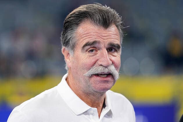 Heiner Brand (TV-Experte für sky), Einzelbild, Aktion, Action, Porträt, Portrait, Freude, freundlich, fröhlich, glücklich, strahlend, optimistisch, 07.11.2019, Mannheim (Deutschland), Handball, Bundesliga, Rhein-Neckar Löwen - THW Kiel