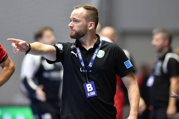 Andre Haber (Trainer SC DHfK Leipzig) gibt Anweisungen , GER, MT Melsungen - SC DHfK Leipzig, Handball, 1. Bundesliga Maenner, 09.11.2019, GER, MT Melsungen - SC DHfK Leipzig, Handball, 1. Liga Maenner, 09.11.2019 Kassel Copyright: xSippel xEibner-Pressefotox EP_rsl