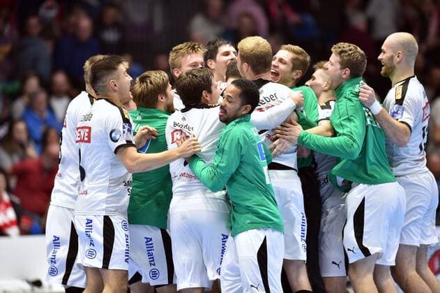 Jubel, Freude nach dem Sieg; Maximilian Janke (SC DHfK Leipzig) (R), Philipp Weber (M) , GER, MT Melsungen - SC DHfK Leipzig, Handball, 1. Bundesliga Maenner, 09.11.2019, GER, MT Melsungen - SC DHfK Leipzig, Handball, 1. Liga Maenner, 09.11.2019 Kassel Copyright: xSippel xEibner-Pressefotox EP_rsl
