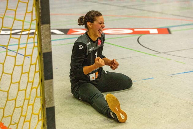 Sport Bilder des Tages jubel, Lena Fischer (HSG Freiburg 01) HSG Freiburg - SG H2Ku Herrenberg, Frauen, Handball, 2. Bundesliga, 9. Spieltag, Saison 2019 2020, 16.11.2019, GER, HSG Freiburg - SG H2Ku Herrenberg, Frauen, Handball, 2. Bundesliga, 9. Spieltag, Saison 2019 2020, 16.11.2019, Freiburg (Breisgau) Copyright: xEibner-Pressefoto DimitrixDrofitx EP_ddh