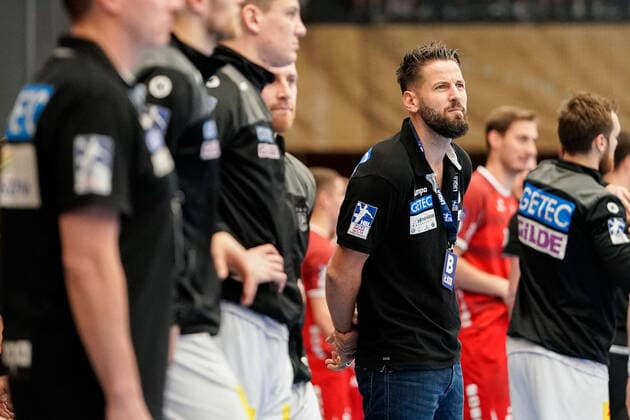 Bennet Wiegert (Trainer, Cheftrainer, SCM), Einzelbild, Aktion, Action, 28.11.2019, Ludwigshafen am Rhein (Deutschland), Handball, Bundesliga, TSG Ludwigshafen-Friesenheim (Die Eulen) - SC Magdeburg