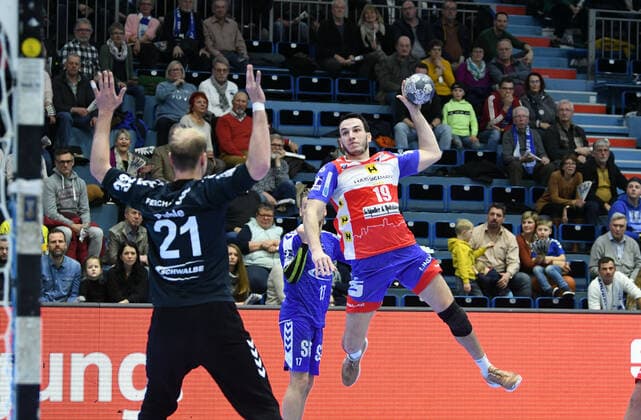 , 19 Ante Tokic ( 19 ThSV Eisenach) beim Wurf, , VfL Gummersbach - ThSV Eisenach, Maenner, 2. Liga, Liqui Moly Handball Bundesliga, 16. Spieltag, 14.12.2019, - VfL Gummersbach - ThSV Eisenach, Handball, Liqui Moly 2. Handball Bundesliga, Maenner, Spielzeit 2019 20 Gummersbach Copyright: xAugstx xEibner-Pressefotox EP_jat