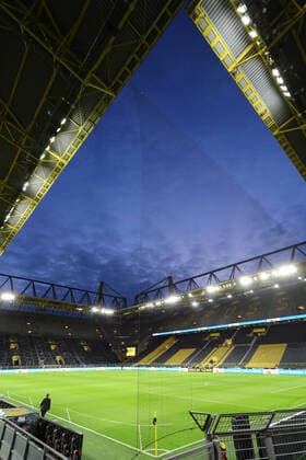 Dortmund - RB Leipzig Fussball Bundesliga Dortmund, 17.12.2019, Signal Iduna Park, Fussball, BuLi, 16.Spieltag. , BVB Borussia Dortmund vs. RB Leipzig , Im Bild: Stadionübersicht. , Gemäß den Vorgaben der DFL ist es untersagt, im Stadion und oder vom Spiel angefertigte Fotoaufnahmen in Form von Sequenzbildern und oder videoähnlichen Fotostrecken zu verwerten bzw. verwerten zu lassen. ,