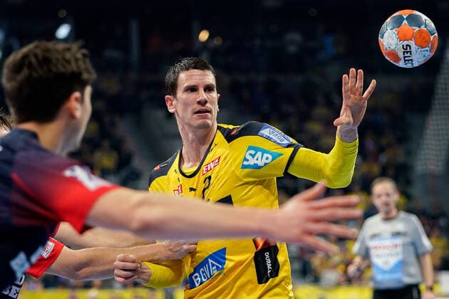 Andre Schmid (Andy Schmid, RNL, 2), am Ball, Einzelbild, Aktion, Action, 21.12.2019, Mannheim (Deutschland), Handball, Bundesliga, Rhein-Neckar Löwen - SG Flensburg-Handewitt