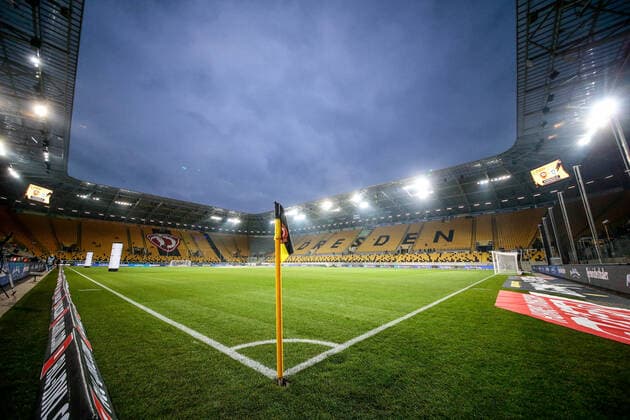 Fußball, Stadiongeschichte SG Dynamo Dresden 07.02.2020, xtgx, Fussball 2. Bundesliga, SG Dynamo Dresden - SV Darmstadt 98 emspor, v.l. Weitwinkel Panorama, Innenraum, Stadion, Rudolf Harbig Stadion, Dresden, Dynamo (DFL DFB REGULATIONS PROHIBIT ANY USE OF PHOTOGRAPHS as IMAGE SEQUENCES and or QUASI-VIDEO) Dresden