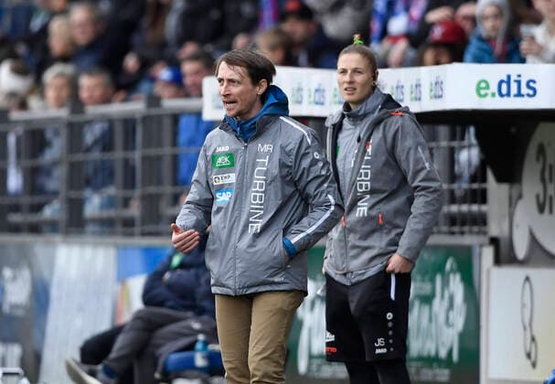 v.l.: Matthias Rudolph (Trainer, Potsdam), Josephine Schlanke (Co-Trainer, Potsdam), Geste, Gestik, 1.FFC Turbine Potsdam - 1. FC Köln, Fußball, Frauen, Bundesliga, Saison 2019 2020, Potsdam, 16.02.2020, Deutschland, DFB DFL REGULATIONS PROHIBIT ANY USE OF PHOTOGRAPHS AS IMAGE SEQUENCES AND OR QUASI-VIDEO.