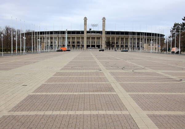 Fußball, Stadiongeschichte Blau-Weiß 90 Berlin GER, Berlin, Berliner OLympiastadion , Olympisches Tor, Olympische Platz 30.03.2020, Berlin, Berlin, GER, Berlin, , im Bild Berliner OLympiastadion , Olympisches Tor, Olympische Platz