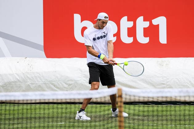 Jan-Lennard Struff (GER), bett1ACES, Berlin, LTTC Rot-Weiß - Steffi-Graf-Stadion, 11.07.2020,