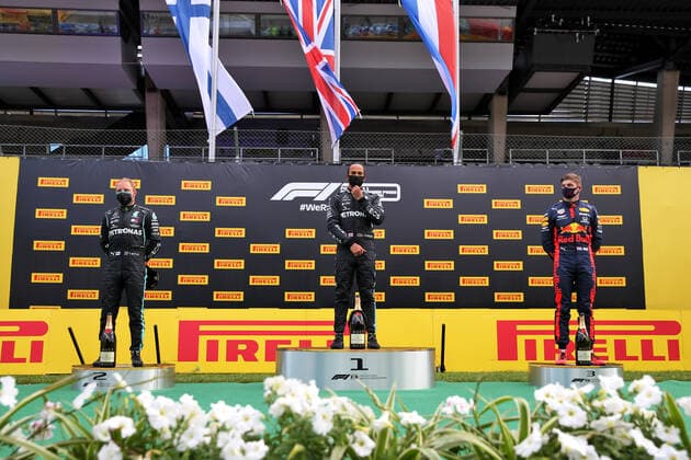 Motorsports: FIA Formula One World Championship, WM, Weltmeisterschaft 2020, Grand Prix of Styria Motorsports: FIA Formula One World Championship 2020, Grand Prix of Styria, 77 Valtteri Bottas (FIN, Mercedes-AMG Petronas Formula One Team), 44 Lewis Hamilton (GBR, Mercedes-AMG Petronas Formula One Team), 33 Max Verstappen (NLD, Aston Martin Red Bull Racing),