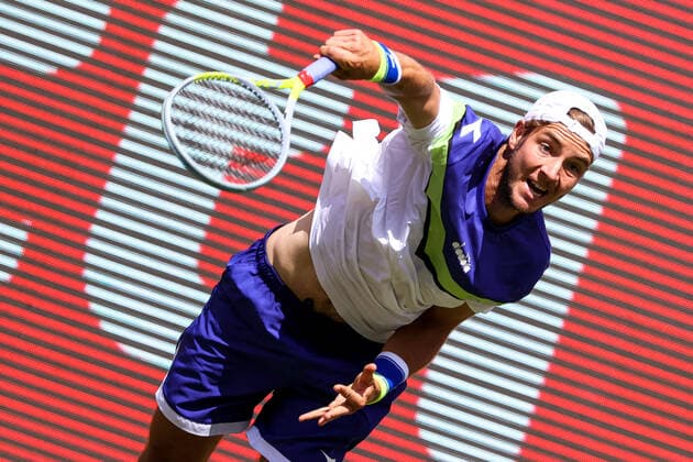 Jan-Lennard STRUFF (GER), bett1ACES, Berlin, LTTC Rot-Weiß - Steffi-Graf-Stadion, 13.07.2020,