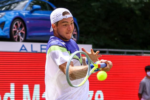 Jan-Lennard STRUFF (GER), bett1ACES, Berlin, LTTC Rot-Weiß - Steffi-Graf-Stadion, 13.07.2020,