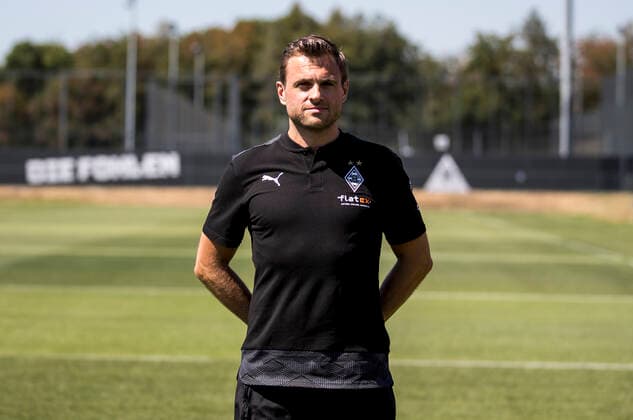 Hendrik Schreiber Borussia Mönchengladbach Porträttermin 2020 2021 Porträt, Vorstellung, Präsentation, Pressetermin, Fußball, GER 07.08.2020, Fussball, Vorstellung, Präsentation, Pressetermin, Fußball, GER; 1. Bundesliga, Saison 2020 21, Moenchengladbach Foto: Moritz Müller Only for Editorial use
