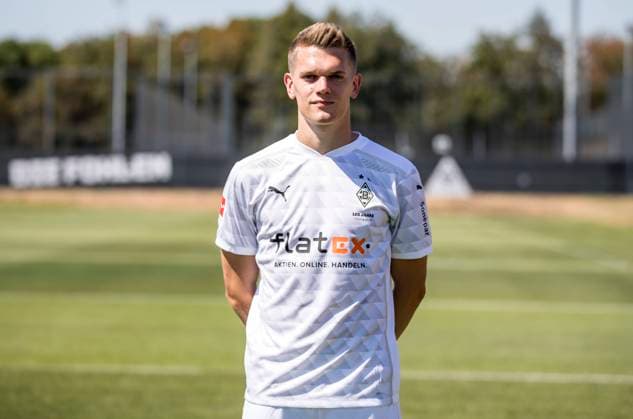 Matthias Ginter (BMG) Borussia Mönchengladbach Porträttermin 2020 2021 Porträt, Vorstellung, Präsentation, Pressetermin, Fußball, GER 07.08.2020, Fussball, Vorstellung, Präsentation, Pressetermin, Fußball, GER; 1. Bundesliga, Saison 2020 21, Moenchengladbach Foto: Moritz Müller Only for Editorial use