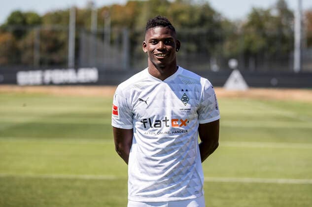 Breel Embolo (BMG) Borussia Mönchengladbach Porträttermin 2020 2021 Porträt, Vorstellung, Präsentation, Pressetermin, Fußball, GER 07.08.2020, Fussball, Vorstellung, Präsentation, Pressetermin, Fußball, GER; 1. Bundesliga, Saison 2020 21, Moenchengladbach Foto: Moritz Müller Only for Editorial use