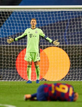 FC BAYERN MUENCHEN - FC Barcelona, Barca 8-2 , Football UEFA Champions League Lisbon, Lissabon, Portugal, 14th August 2020. Manuel NEUER, FCB 1 whole figure, geste in the quarterfinal UEFA Champions League match final tournament FC BAYERN MUENCHEN - FC BARCELONA 8-2 in Season 2019 2020, FCB, Munich, Barca Photographer: Peter Schatz Pool - UEFA REGULATIONS PROHIBIT ANY USE OF PHOTOGRAPHS as IMAGE SEQUENCES and or QUASI-VIDEO - National and international News-Agencies OUT Editorial Use ONLY Lisbon Estadio da Luz de Benfica Portugal