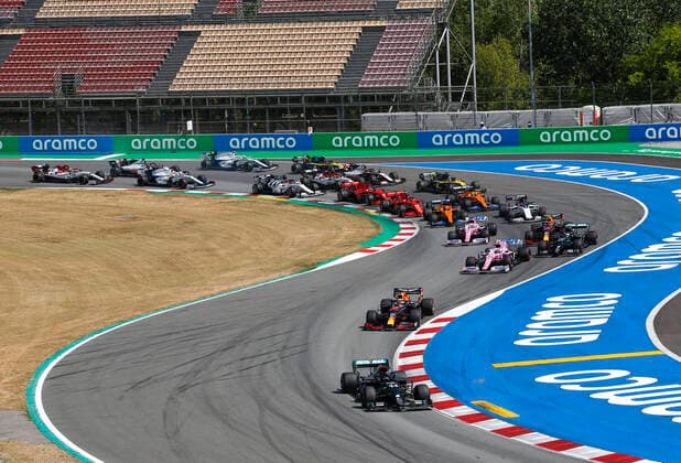 Motorsports: FIA Formula One World Championship, WM, Weltmeisterschaft 2020, Grand Prix of Spain, Start, 44 Lewis Hamilton (GBR, Mercedes-AMG Petronas Formula One Team), 33 Max Verstappen (NLD, Aston Martin Red Bull Racing), 18 Lance Stroll (CAN, BWT Racing Point F1 Team), 77 Valtteri Bottas (FIN, Mercedes-AMG Petronas Formula One Team), 23 Alexander Albon (THA, Aston Martin Red Bull Racing), 11 Sergio Perez (MEX, BWT Racing Point F1 Team), Barcelona Spain