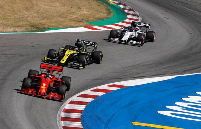 Motorsports: FIA Formula One World Championship, WM, Weltmeisterschaft 2020, Grand Prix of Spain, 5 Sebastian Vettel (GER, Scuderia Ferrari Mission Winnow), 3 Daniel Ricciardo (AUS, Renault DP World F1 Team), 26 Daniil Kvyat (RUS, Scuderia AlphaTauri Honda), Barcelona Spain