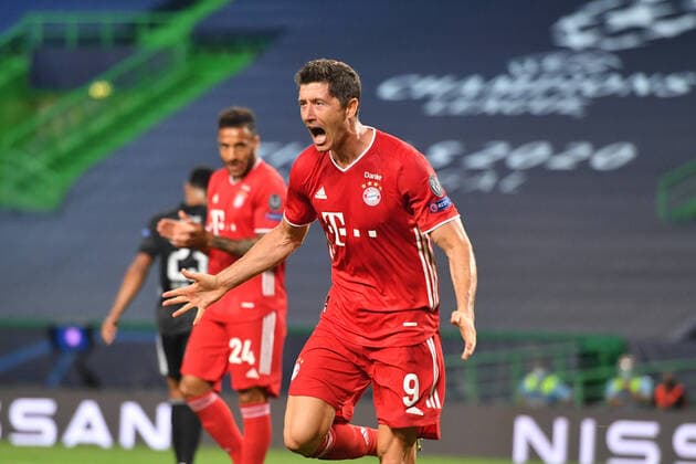 Torjubel Robert LEWANDOWSKI (Bayern Muenchen) nach Tor zum 0-3,Jubel,Freude,Begeisterung, Aktion. Fussball Champions League, Halbfinale, Olympique Lyon - FC Bayern Muenchen (M) 0-3, am 19.08.2020 im Estadio Jose Alvalade in Lissabon Portugal. FOTO: Frank Hoermann SVEN SIMON Pool NO use of any use photographs as image sequences and or quasi-video Editorial Use ONLY National and International News Agencies OUT