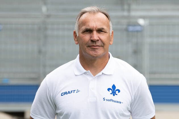 27.08.2020, xfux, Fussball 2.Bundesliga, SV Darmstadt 98, 2.BL, Porträttermin 2020 2021, Fototermin, emonline, emspor, deloka, v.l. Torwarttrainer Uwe Zimmermann; SV Darmstadt 98; 2.BL; Porträttermin 2020 2021 Darmstadt