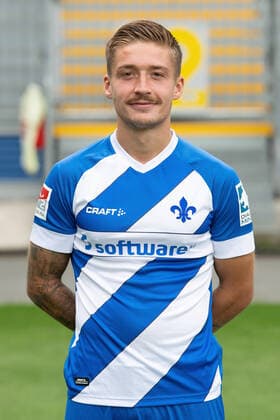 27.08.2020, xfux, Fussball 2.Bundesliga, SV Darmstadt 98, 2.BL, Porträttermin 2020 2021, Fototermin, emonline, emspor, deloka, v.l. Marvin Mehlem; SV Darmstadt 98; 2.BL; Porträttermin 2020 2021 Darmstadt
