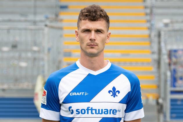 27.08.2020, xfux, Fussball 2.Bundesliga, SV Darmstadt 98, 2.BL, Porträttermin 2020 2021, Fototermin, emonline, emspor, deloka, v.l. Mathias Wittek; SV Darmstadt 98; 2.BL; Porträttermin 2020 2021 Darmstadt