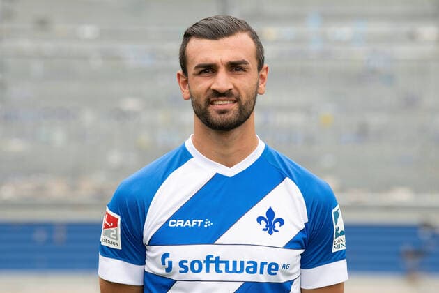 27.08.2020, xfux, Fussball 2.Bundesliga, SV Darmstadt 98, 2.BL, Porträttermin 2020 2021, Fototermin, emonline, emspor, deloka, v.l. Serdar Dursun; SV Darmstadt 98; 2.BL; Porträttermin 2020 2021 Darmstadt