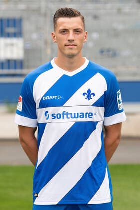 27.08.2020, xfux, Fussball 2.Bundesliga, SV Darmstadt 98, 2.BL, Porträttermin 2020 2021, Fototermin, emonline, emspor, deloka, v.l. Nicolai Rapp; SV Darmstadt 98; 2.BL; Porträttermin 2020 2021 Darmstadt