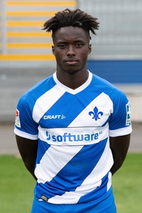 27.08.2020, xfux, Fussball 2.Bundesliga, SV Darmstadt 98, 2.BL, Porträttermin 2020 2021, Fototermin, emonline, emspor, deloka, v.l. Braydon Manu; SV Darmstadt 98; 2.BL; Porträttermin 2020 2021 Darmstadt