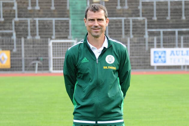 im Matthias Mink, Chef-Trainer FC Homburg, Mannschaftspraesentation beim FC 08 Homburg, Fussball,Regionalliga Suedwest, 29.08.20, im Waldstadion Homburg, GER, Fussball, Regionalliga Suedwest, Mannschaftspraesentation und Kader Portraets der Mannschaft des FC 08 Homburg, 29.08.20, Homburg Saar Copyright: xPeterxFranzx Eibner-Pressefotox EP_pfz