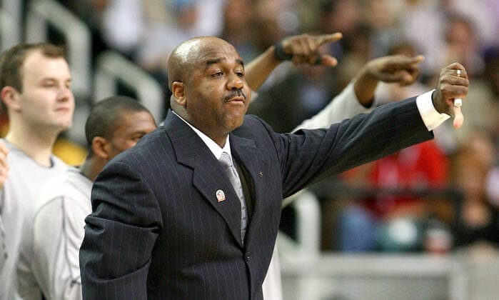 August 31, 2020, Legendary Georgetown coach John Thompson Jr., who led Georgetown to the 1984 national championship and three Final Fours, has died at age 78. FILE PICTURE: March 31, 2007, Atlanta, Georgia, USA: Georgetown coach JOHN THOMPSON III signals to his team during the first half of the NCAA, College League, USA Final Four semifinal game between Georgetown University and Ohio State University. John Thompson 1941:2020 Georgetown Coach - ZUMAm67_ 20070331_baf_m67_219 Copyright: xGaryxW.xGreenx