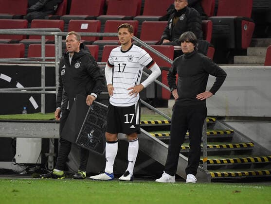 Spielerwechsel, v.re., Trainer Joachim Löw (Deutschland), Jogi Löw, Niklas Stark (Deutschland), Torwarttrainer Andreas Köpke (Deutschland) 07.10.2020, Fussball GER 2020, Länderspiel, Deutschland - Türkei 3:3, ,