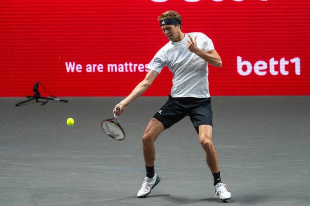 Im Alexander ZVEREV (GER), Alexander ZVEREV (GER) vs. Lloyd HARRIS (RSA), TENNIS, bett1hulks Indoor, 16.10.2020, GER, TENNIS, ATP, Tennis Herren TOUR, bett1hulks Indoor, Alexander ZVEREV (GER) vs. Lloyd HARRIS (RSA), 16.10.2020 KOELN Copyright: xEibnerxPressefotox xBenjaminxSOELZERx EP_BSO