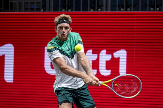 Im Alejandro DAVIDOVICH FOKINA (ESP), Alexander ZVEREV (GER) vs. Alejandro DAVIDOVICH FOKINA (ESP), TENNIS, bett1hulks Indoor, 1. Halbfinale, 17.10.2020, GER, TENNIS, ATP, Tennis Herren TOUR, bett1hulks Indoor, 1. Halbfinale, Alexander ZVEREV (GER) vs. Alejandro DAVIDOVICH FOKINA (ESP), 17.10.2020 KOELN Copyright: xEibnerxPressefotox xBenjaminxSOELZERx EP_BSO