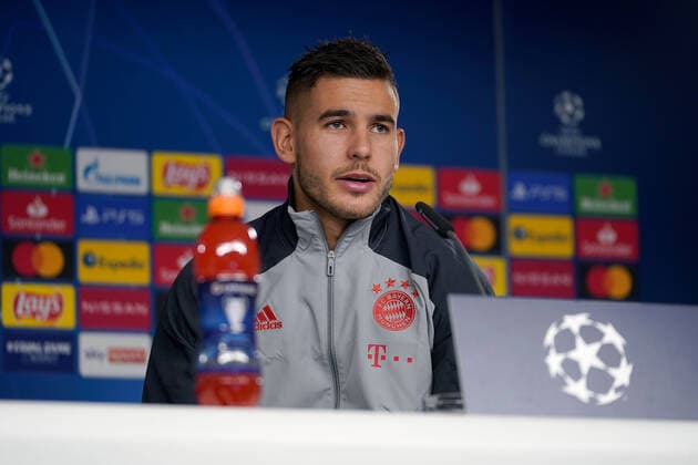 Fußball Champions League Gruppenphase 1. Spieltag Pressekonferenz FC Bayern München am 20.10.2020 auf dem Trainingsgelände an der Säbener Straße in München Lucas Hernandez ( München ) DFB regulations prohibit any use of photographs as image sequences and or quasi-video. Foto: Poolfoto Marco Donato FC Bayern München via REVIERFOTO Pressekonferenz FC Bayern München