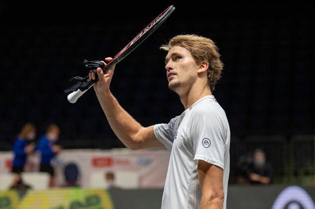 Im Siegesjubel von Alexander ZVEREV (GER) nach einem atemberaubenden Schlagabtausch, Alexander ZVEREV (GER) vs. Adrian MANNARINO (FRA), TENNIS, bett1HULKS Championship, 23.10.2020, GER, TENNIS, ATP, Tennis Herren TOUR, bett1HULKS Championship, Alexander ZVEREV (GER) vs. Adrian MANNARINO (FRA), 23.10.2020 KOELN Copyright: xEibnerxPressefotox xBenjaminxSOELZERx EP_BSO