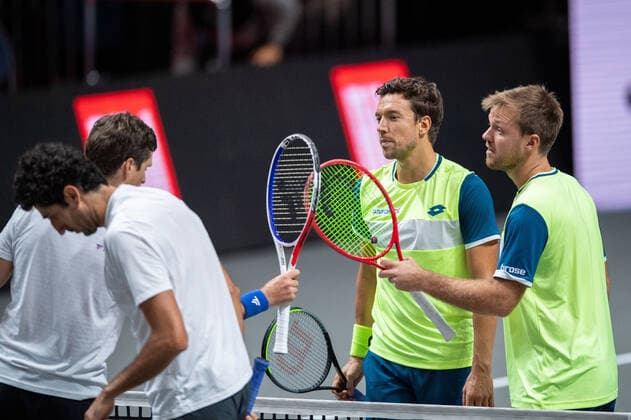 Im Andreas MIES (GER), Kevin KRAWIETZ (GER) Andreas MIES (GER), Kevin KRAWIETZ (GER) vs. Marcus DANIELL (NZL), Philipp OSWALD (AUT), TENNIS, bett1hulks Indoor, 24.10.2020, GER, TENNIS, ATP, Tennis Herren TOUR, bett1hulks Championship, Andreas MIES (GER), Kevin KRAWIETZ (GER) vs. Marcus DANIELL (NZL), Philipp OSWALD (AUT), 24.10.2020 KOELN Copyright: xEibnerxPressefotox xBenjaminxSOELZERx EP_BSO