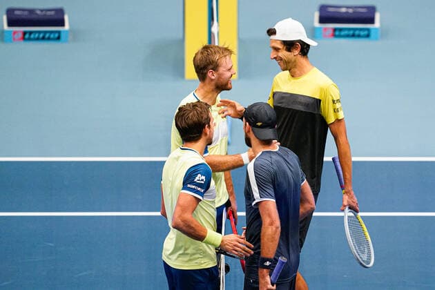 31.10.2020, Stadthalle, Wien, AUT, ATP, Tennis Herren Tour, Erste Bank Open, Doppel, Halbfinale, im Bild v. l. Andreas Mies (GER), Kevin Krawietz (GER), Lukasz Kubot (POL), Marcelo Melo (BRA) during the double semifinal match of Erste Bank Open Tennis Tournament at the Stadthalle in Wien, Austria on 2020 10 31.
