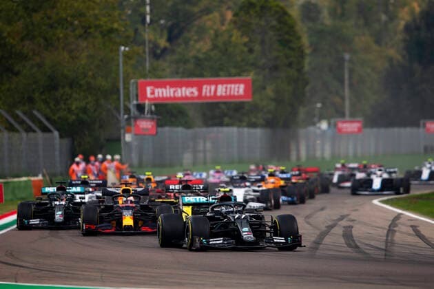 Motorsports: FIA Formula One World Championship, WM, Weltmeisterschaft 2020, Grand Prix of Emilia Romagna, 77 Valtteri Bottas (FIN, Mercedes-AMG Petronas Formula One Team), 33 Max Verstappen (NLD, Aston Martin Red Bull Racing), 44 Lewis Hamilton (GBR, Mercedes-AMG Petronas Formula One Team), 3 Daniel Ricciardo (AUS, Renault DP World F1 Team), Imola Italy