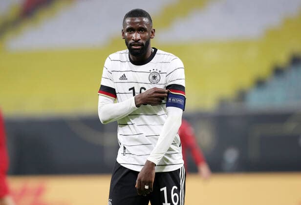 Deutschland - Tschechien 11.11.2020 Leipzig, 11.11.2020, Fussball, Red Bull Arena, Länderspiel, Testspiel , Deutschland GER vs. Tschechien CZE , Im Bild: Antonio Rüdiger Ruediger (16, GER) , Gemäß den Vorgaben der DFB Deutscher Fussballbund ist es untersagt, in dem Stadion und oder vom Spiel angefertigte Fotoaufnahmen in Form von Sequenzbildern und oder videoähnlichen Fotostrecken zu verwerten bzw. verwerten zu lassen. ,