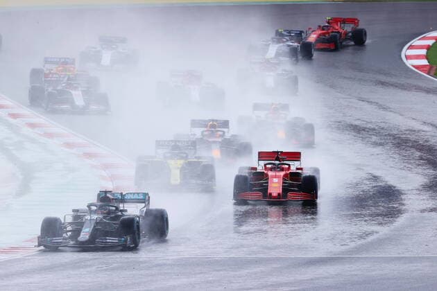 Motorsports: FIA Formula One World Championship, WM, Weltmeisterschaft 2020, Grand Prix of Turkey, 44 Lewis Hamilton (GBR, Mercedes-AMG Petronas Formula One Team), 5 Sebastian Vettel (GER, Scuderia Ferrari Mission Winnow), 3 Daniel Ricciardo (AUS, Renault DP World F1 Team), Istanbul Turkey