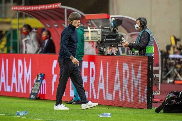 Im Joachim Loew, Bundestrainer (Deutschland), GER, Spanien vs. Deutschland, Fussball, UEFA Nations League, Saison 2020 2021, 17.11.2020 GER, Spanien vs. Deutschland, Fussball, UEFA Nations League, Saison 2020 2021, 17.11.2020 Sevilla Copyright: xEibnerxPressefotox EP_EER