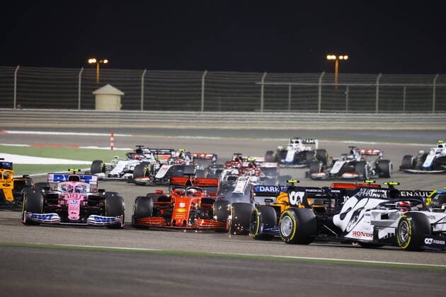 Motorsports: FIA Formula One World Championship, WM, Weltmeisterschaft 2020, Grand Prix of Bahrain, Start, 18 Lance Stroll (CAN, BWT Racing Point F1 Team), 5 Sebastian Vettel (GER, Scuderia Ferrari Mission Winnow), 4 Lando Norris (GBR, McLaren F1 Team), 16 Charles Leclerc (MCO, Scuderia Ferrari Mission Winnow), Sakhir Bahrain